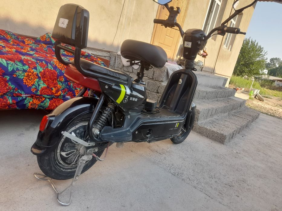 Sukuter sotiladi kelishtirib beramiz