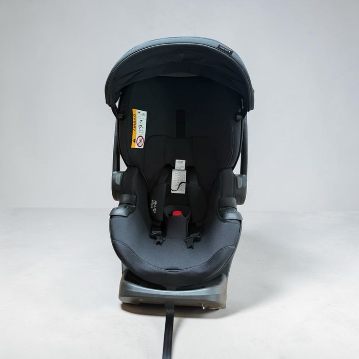 Scaun auto tip scoica Britax Romer 0-15 luni cu baza Isofix inclusa