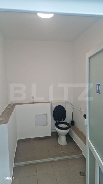 Spatiu comercial cu potential, 42 mp, parcare, zona Porii
