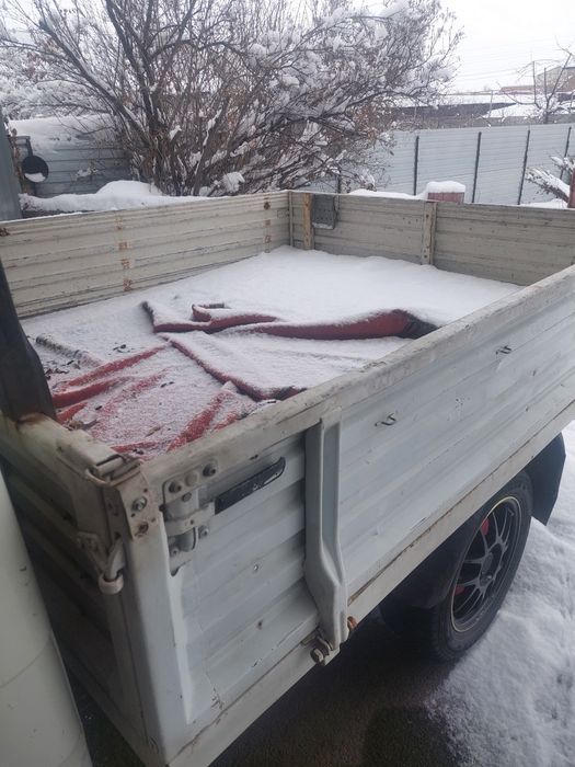 Все это меняю на дом Есике.