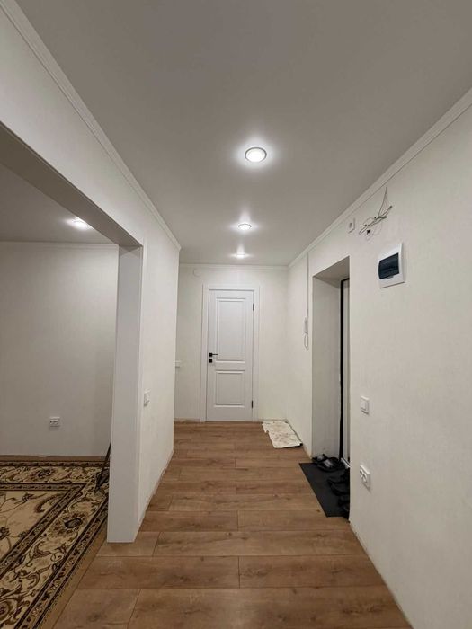 продам 2 комнатную квартиру