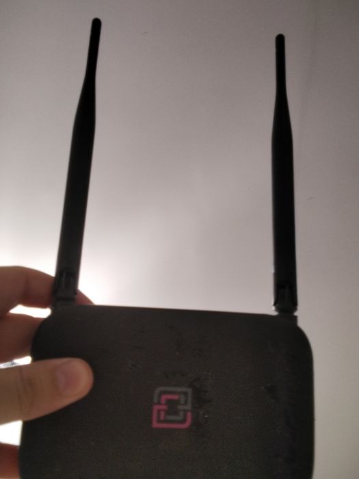 Продам роутер роутер ft air one f