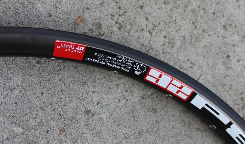 Janta bicicleta DT Swiss 533D Disc 32 gauri - 26 inch
