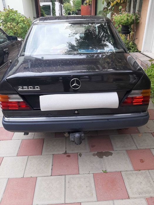 Mercedes Benz W124