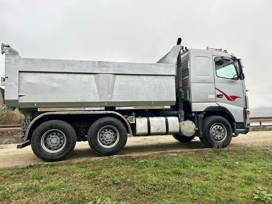 Autobasculanta volvo fh16 6x4,cap tractor