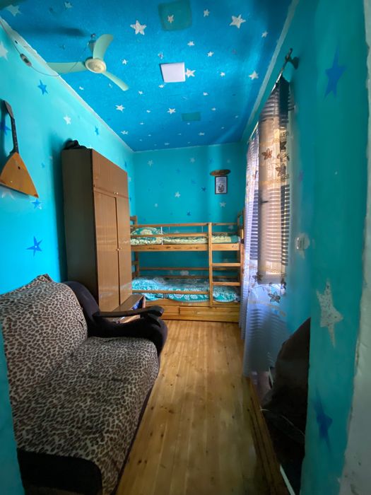 Продается Дом с 5 комнатами плюс веранда кухня прихожая туалет баня