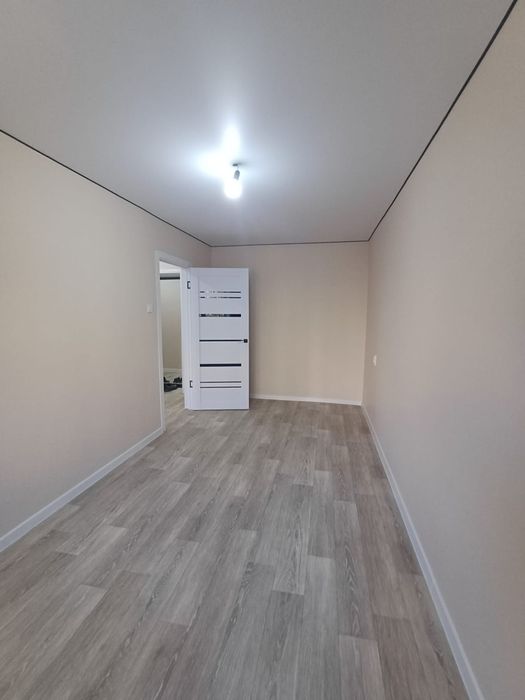 Продам 2 ух комн кв в центре,район Айсберга