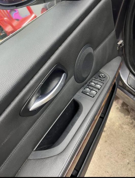 Bmw e90 2,5 i,6 trepte manual.