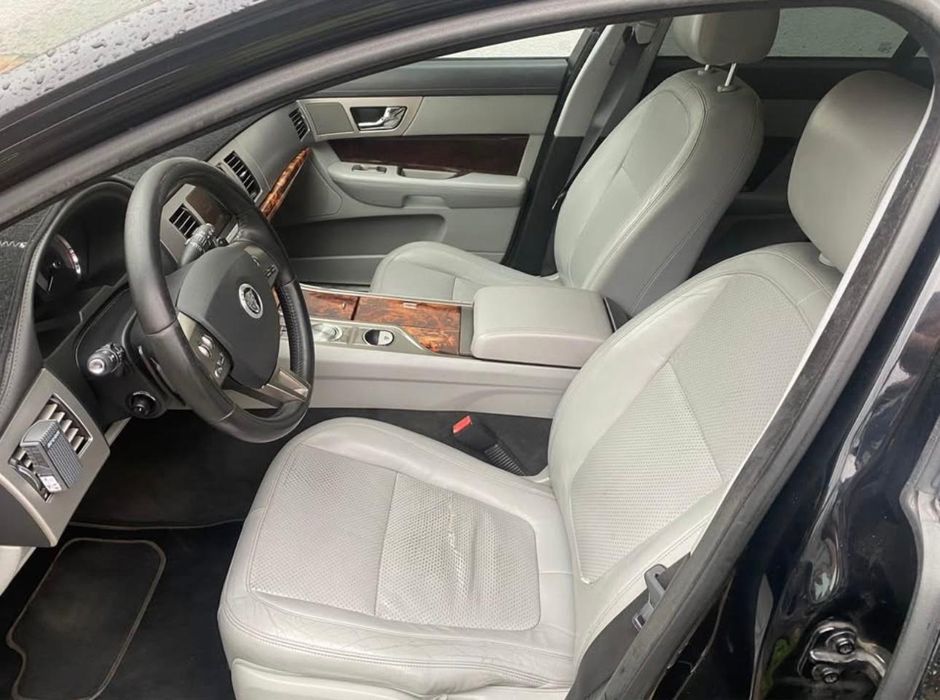 Jaguar xf 2009, 2.7 v6 biturbo