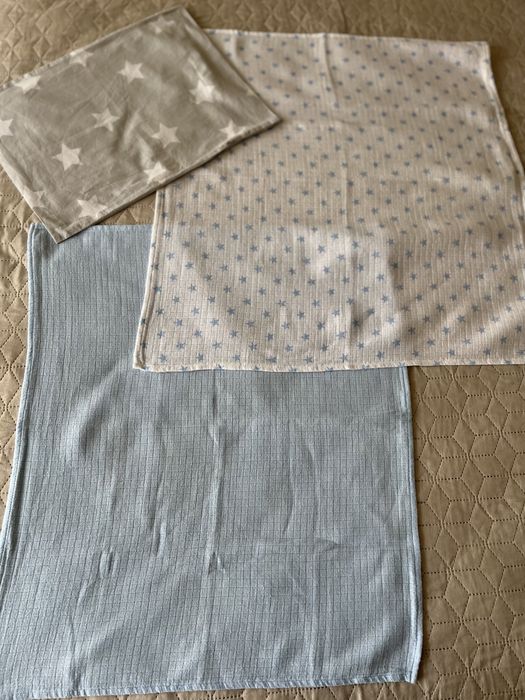 Завивки и възглавница за бебешко легло