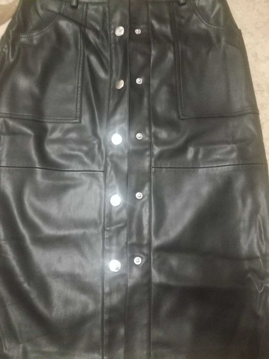 Продам кожаные,юбки
