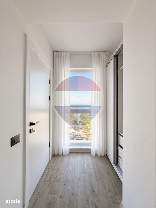 Unic | Alezzi infinity - Vedere frontala la mare