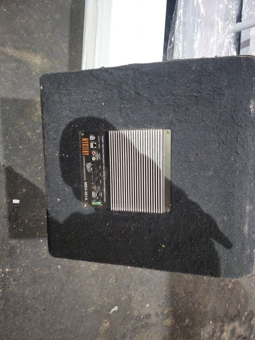 Продам сабвуфер.