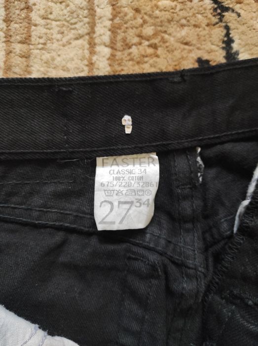 Джинсы на девушку