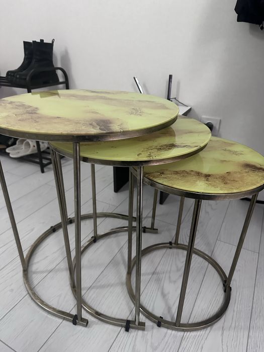 Стекляные стулья