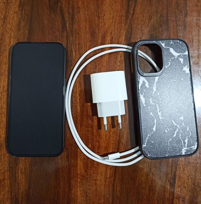 Telefon iPhone 16