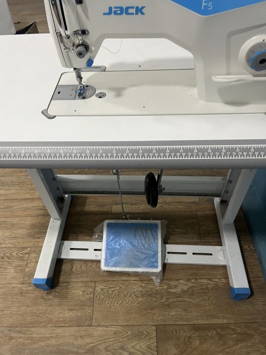 Tikuv mashinasi JACK F5