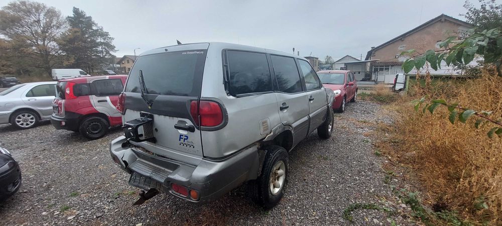 Nissan Terrano 2.7 TDI , Нисан Терано на части! 
Май 2002, Джип