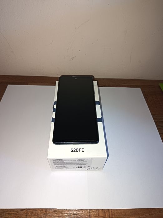 Продам Samsung S20FE