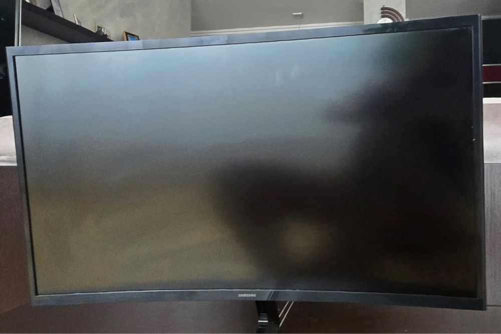 Монитор Samsung LS27C366EAIXCI черный