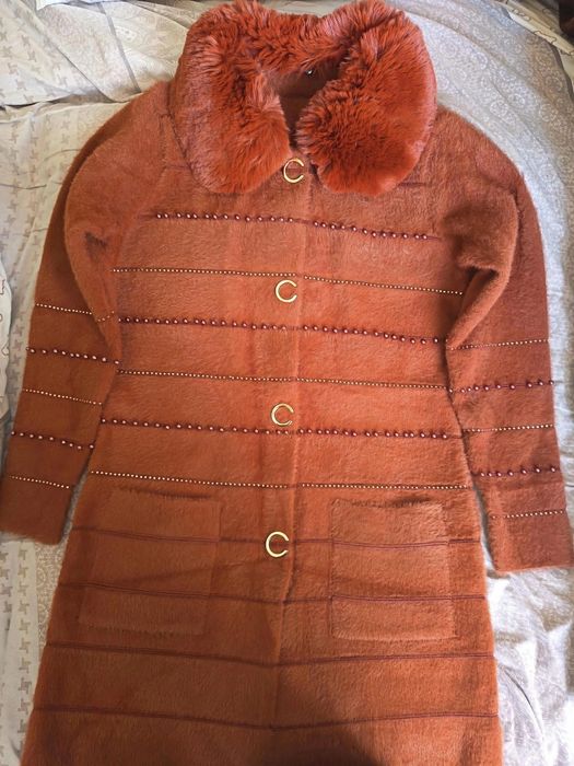 Продается теплое женское полупальто из Эко меха новое, 46-48 размер.