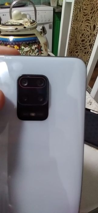 Телефон Редми9s.