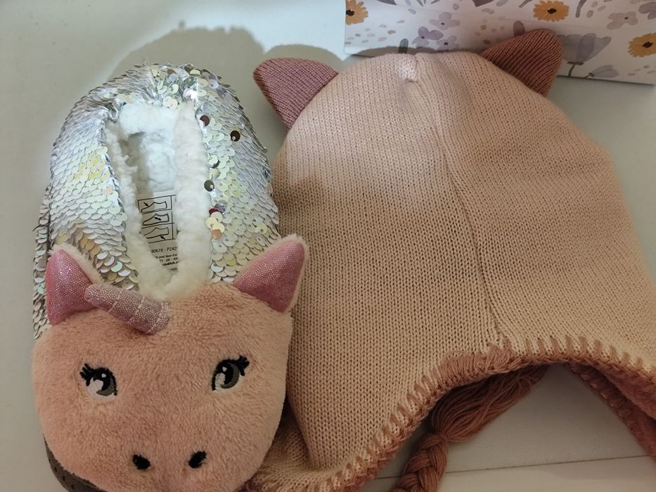 Шапка с вътрешни терлици.