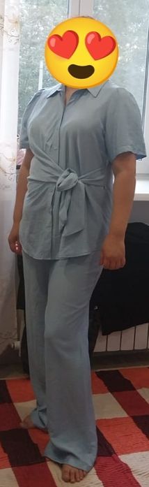 Продам женский костюм