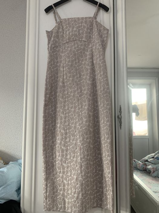 Продам шикарное платье