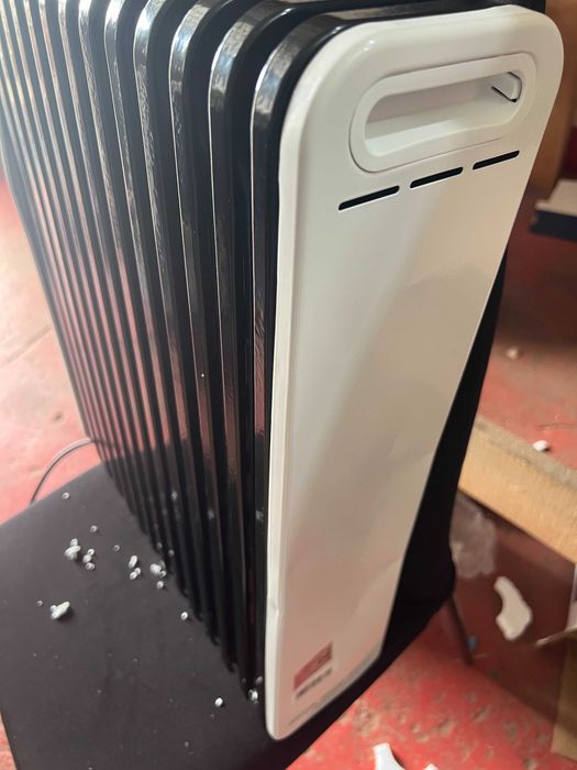 Radiator electric cu ulei PELONIS 2500W 13 elemenți