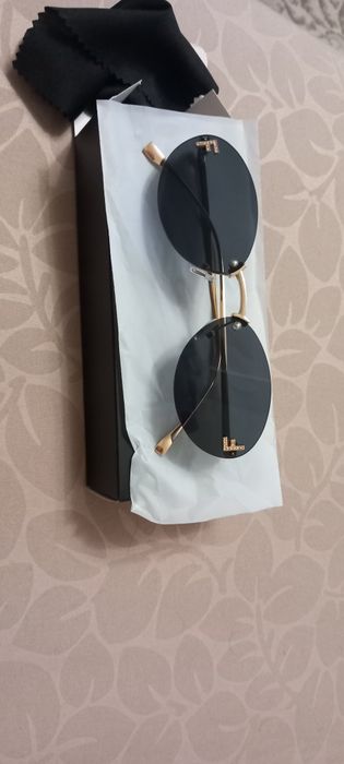 Нови черни очила