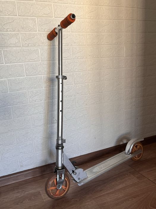 Продам Самокат в хорошем состоянии