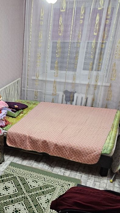 Двухместный кровать в хорошем состоянии