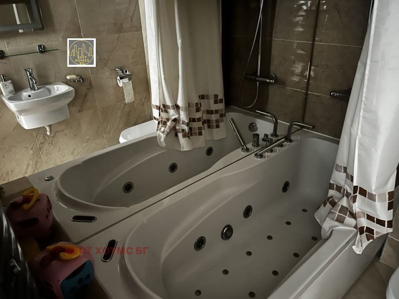 Продава се Двустаен апартамент в к.к. Слънчев бряг - 68 кв.м за 1471 €/кв.м - Снимка #5