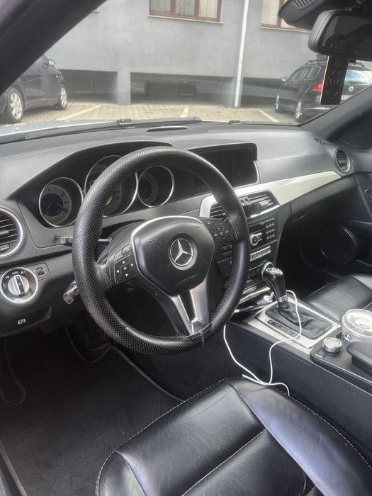 MERCEDES-BENZ C-Class 2012 — imagine 4