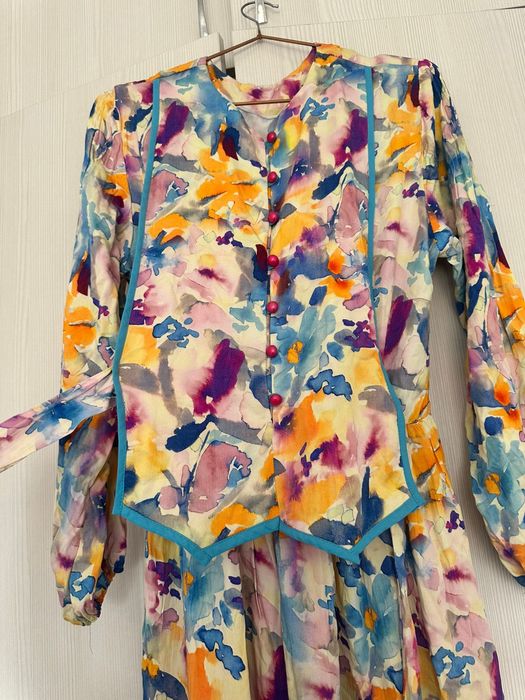 44.46 размерде киімдер сатылады