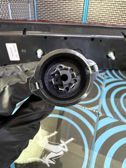 Фонарь задний (правый) 12В