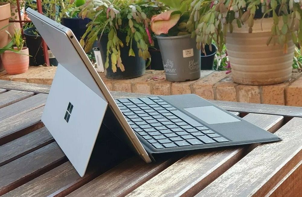 Microsoft pro 7 sotiladi holati zo‘r