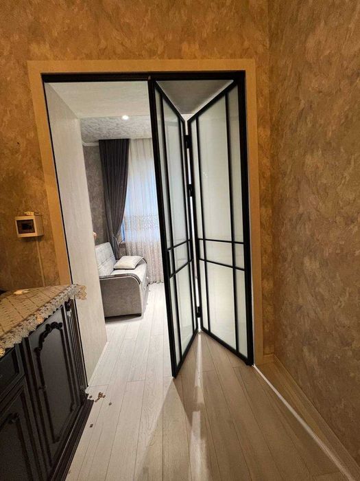 Раздвижные перегородки и двери в стиле Loft / Душевые кабины