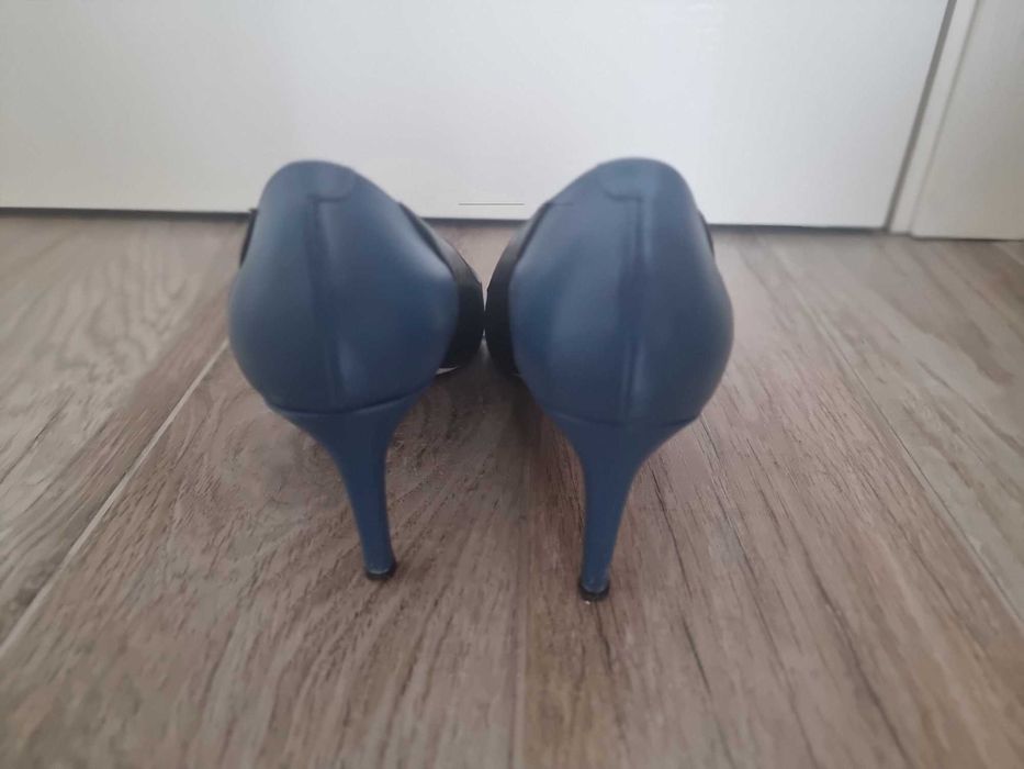 Hugo Boss официални обувки 39 номер