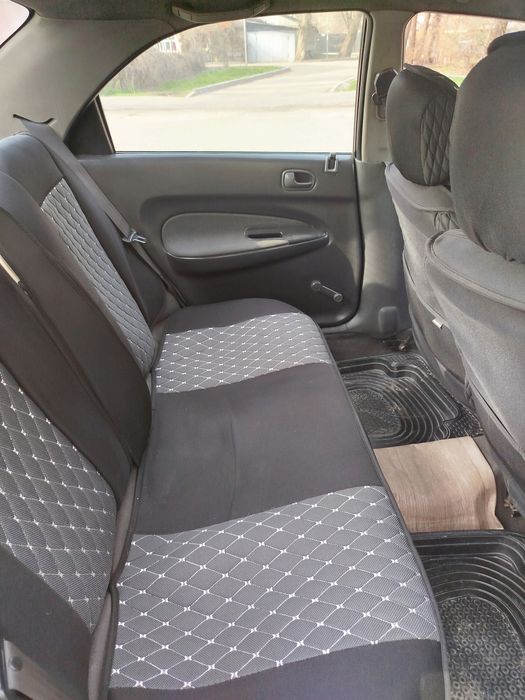 Продам Mazda 323