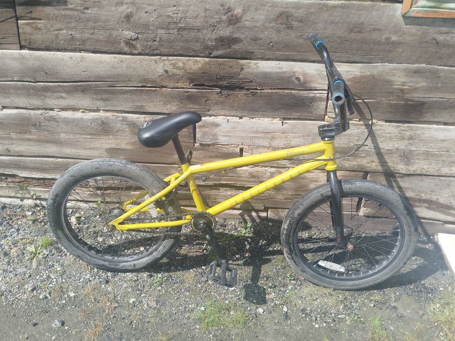 Продам  бмх haro