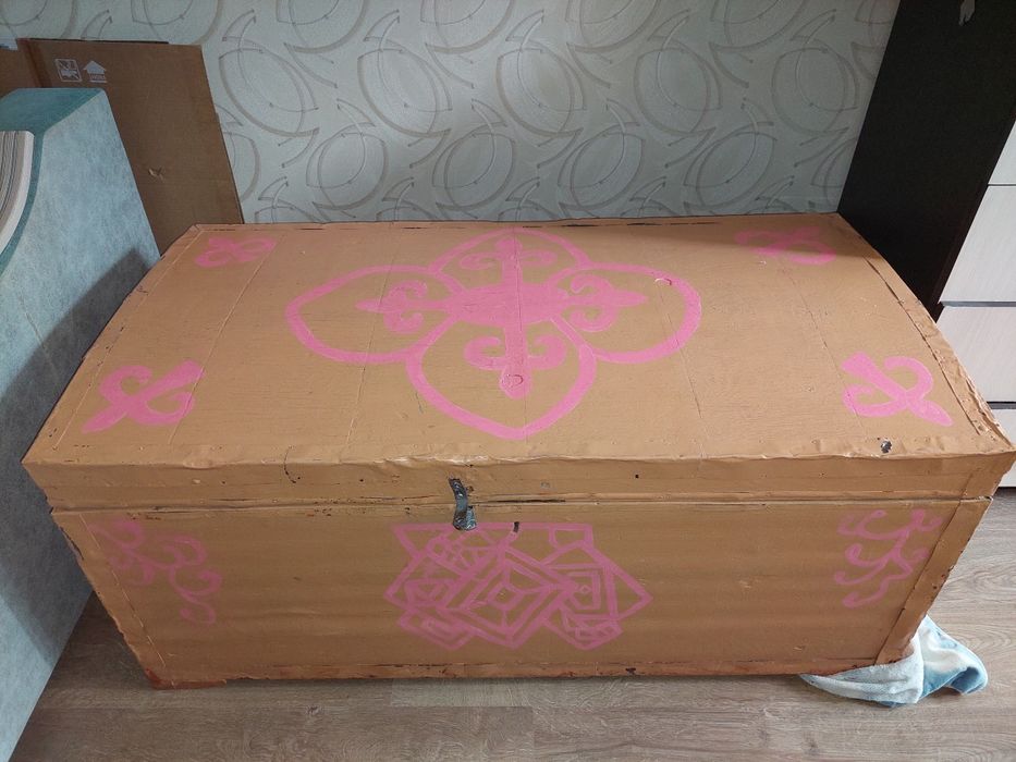 Сундук старинный СРОЧНО