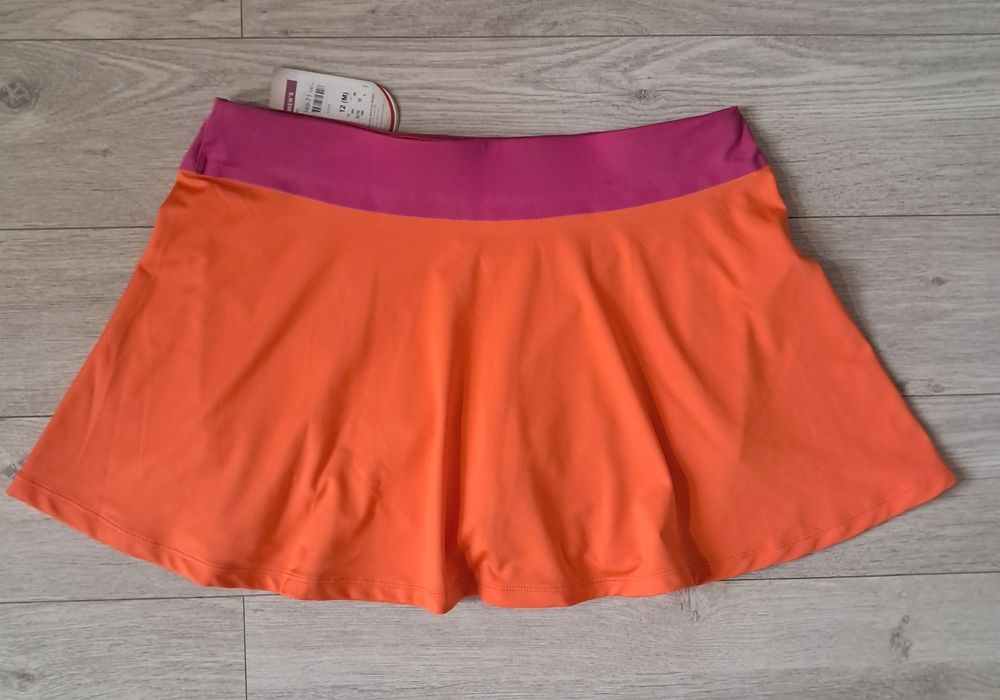 Дамска спортна тенис пола Wilson ,размер - M