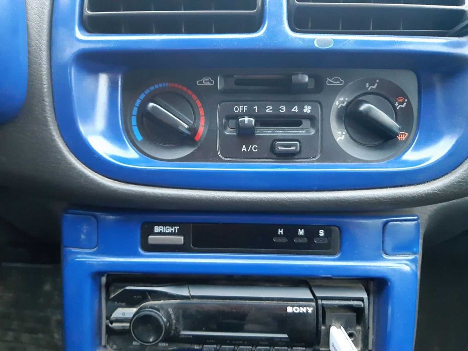 Субару Импреза 2000 куб 115 к.с   САМО НА ЧАСТИ