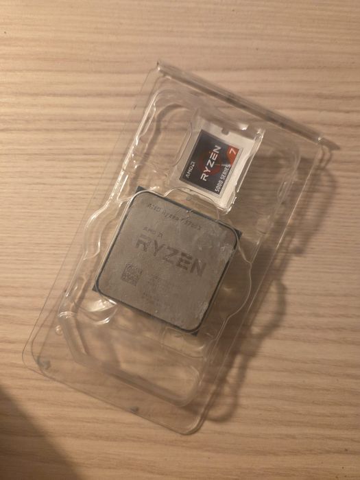 Procesor AMD Ryzen 7 5700X-  8 nuclee