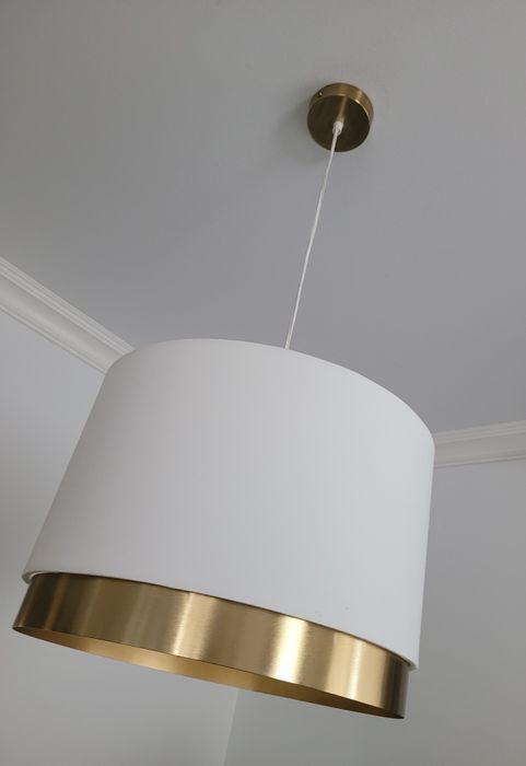 Lampă din bumbac si metal auriu