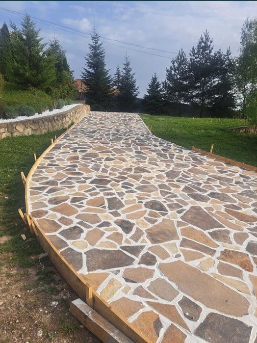 Piatra  naturala amenajari curti