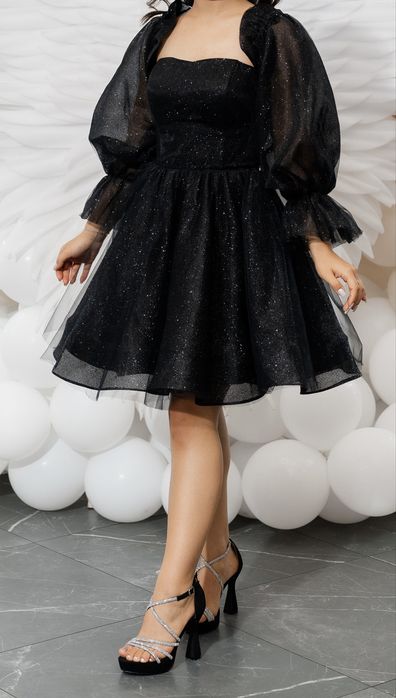 Rochie Neagră Elegantă – Purtată o Singură Dată, ca Nouă!