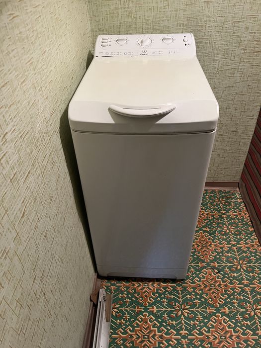 Стиральная машинка indesiit